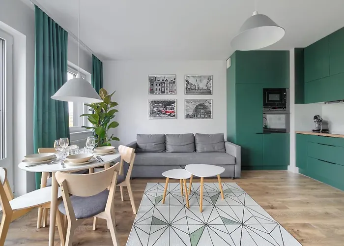 Art Deco Point Apartment